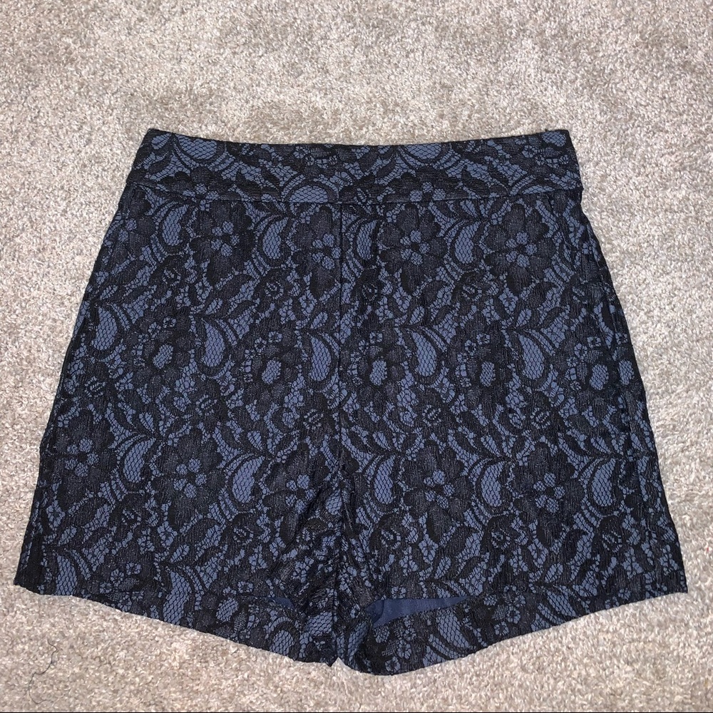 Express Dark Blue & Black floral high waist shorts size 0 - Picture 3 of 8